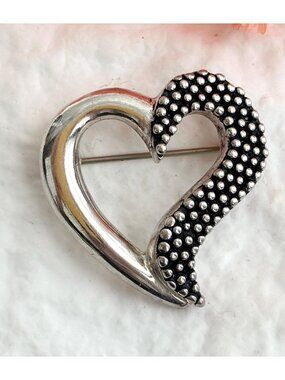 Beaded Silver Heart Shaped Silver Toned 80's Vintage Costume Jewelry Brooch